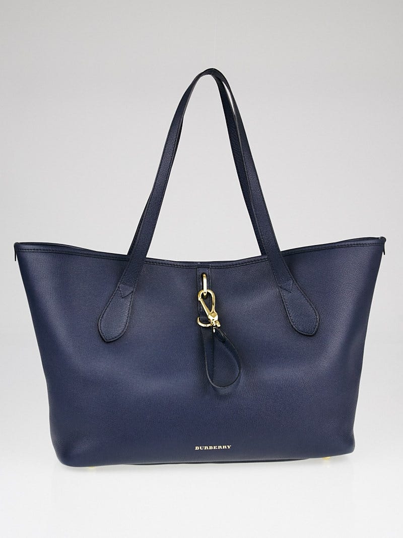 Burberry honeybrook tote 2025