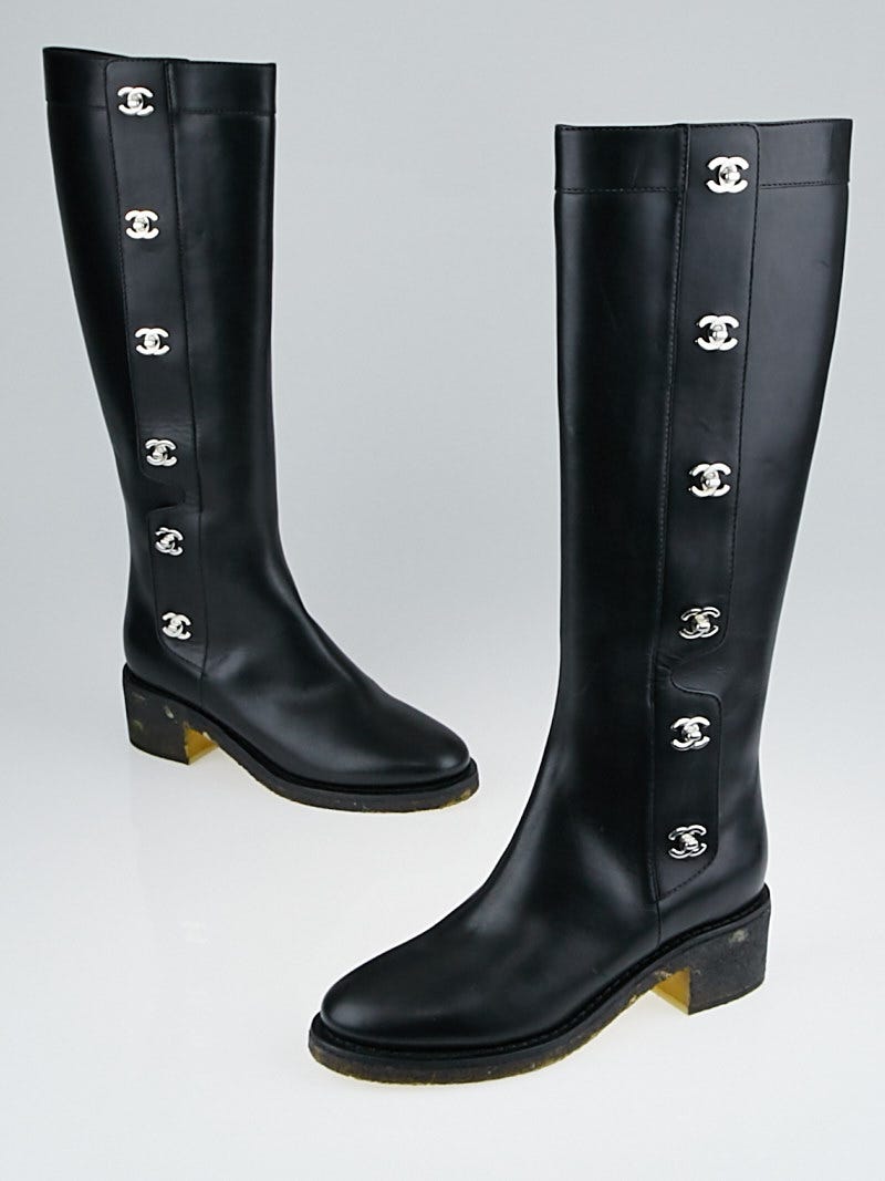 Chanel - Authenticated Boots - Leather Black Plain for Women, Very Good Condition