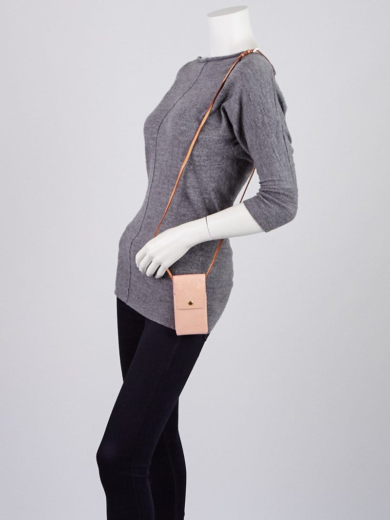Louis Vuitton Baby Pink Monogram Vernis Greene Cell Phone Holder - Yoogi's  Closet