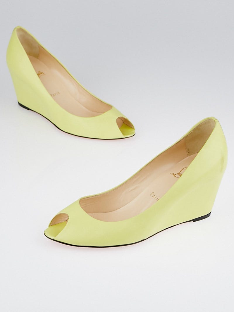 Yellow peep top toe wedges