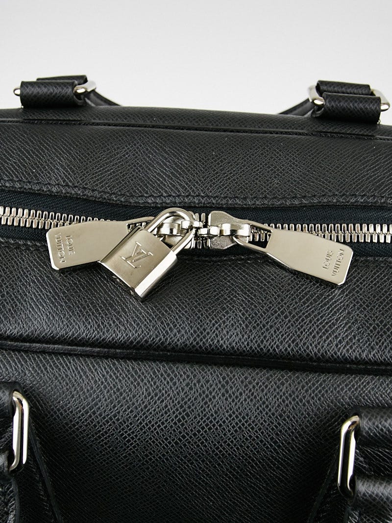 Louis Vuitton Ardoise Taiga Leather Neo Kendall Travel Bag - Yoogi's Closet