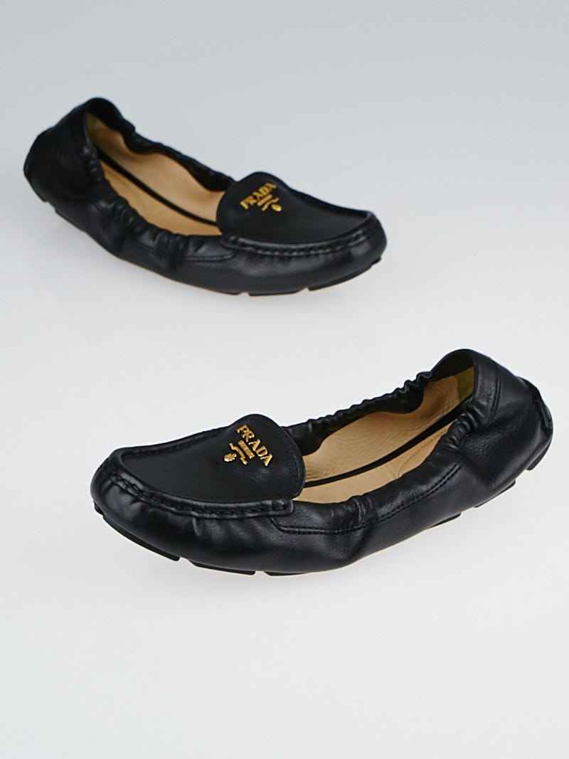 Prada Black Leather Scrunch Loafers Size 6/36.5 | Yoogi's Closet