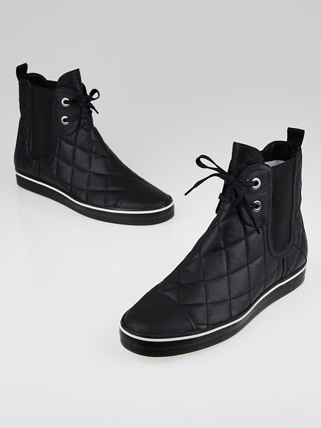 Chanel Black Quilted Leather High Top Sneakers Size 8.5/39