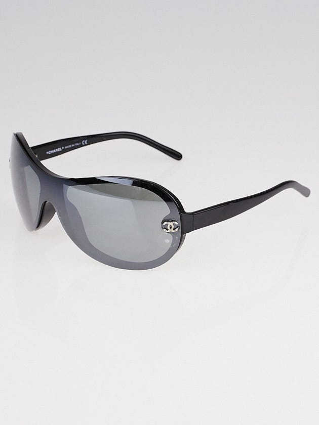 Chanel Black Frame Gradient Mirror Lens CC Logo Sunglasses- 5066