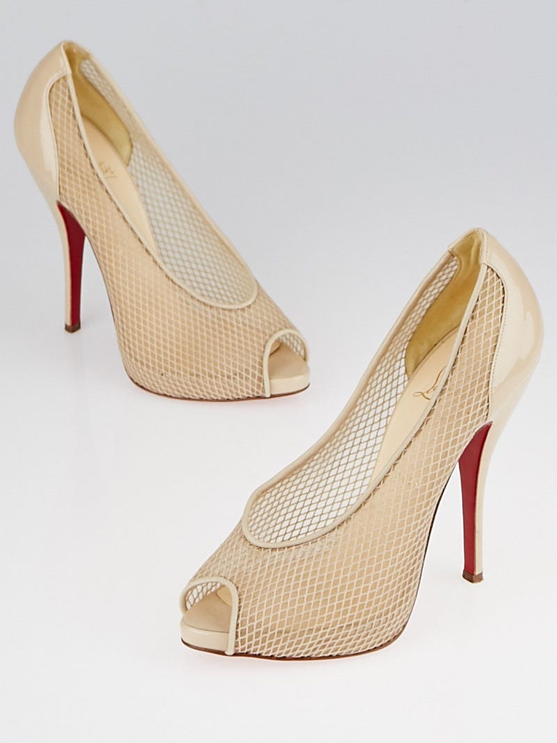 Christian Louboutin Beige Mesh and Patent Leather Fetilo Christian Louboutin Beige Mesh and Patent Leather Fetilo