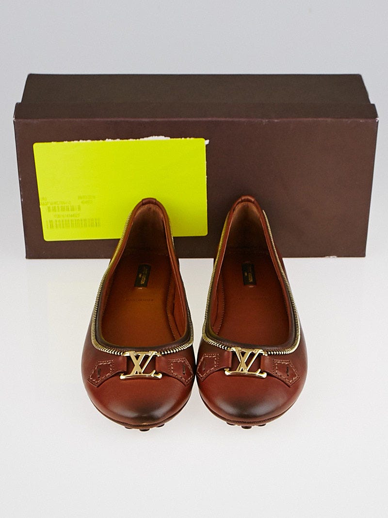 Louis Vuitton Logo Oxford loafers, Flats - Designer Exchange