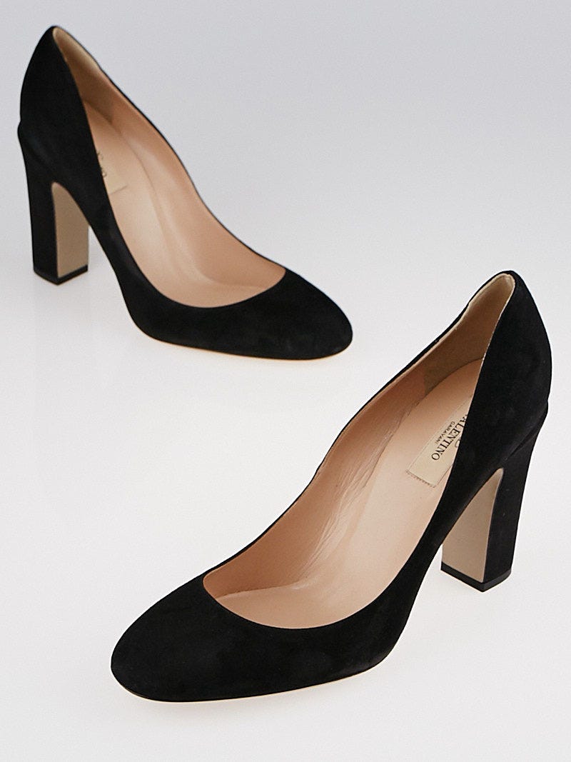 Stacked heel hot sale pumps