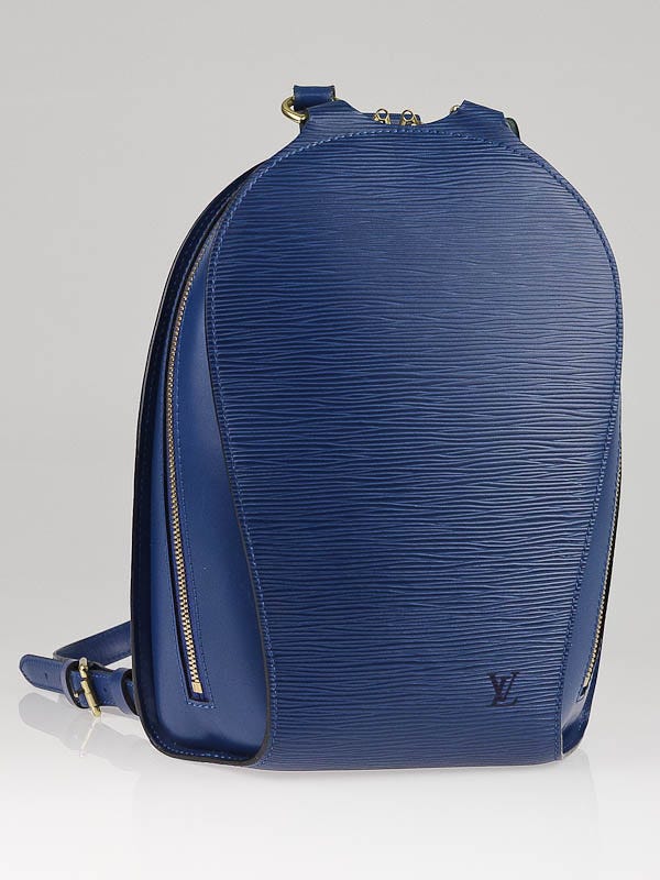 louis vuitton backpack blue zipper Taigarama Monogram Discovery the monogram embossed into the calfskin features a colorful gradient effect Louis Vuitton Vintage Montsouris GM