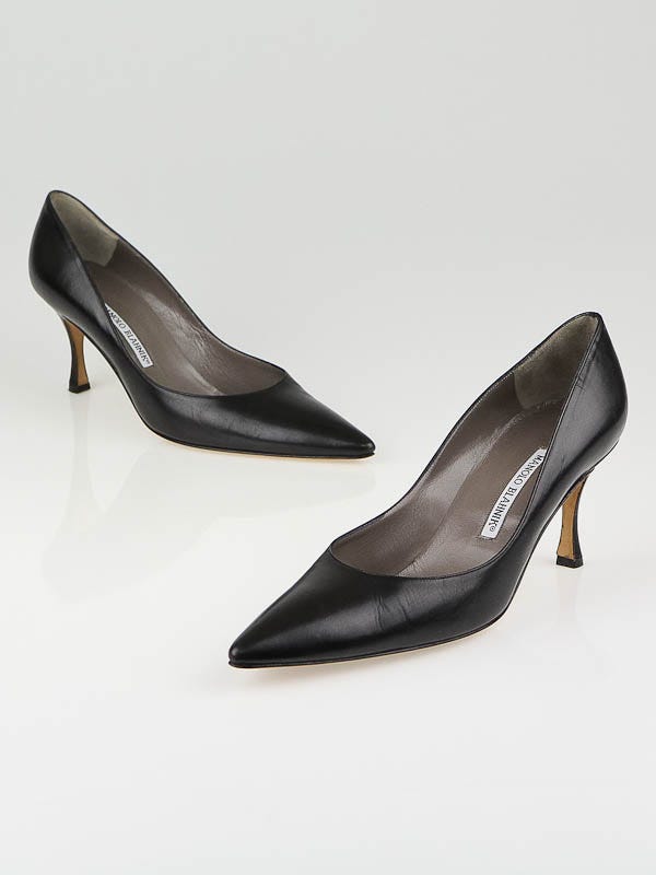 Manolo Blahnik Black Leather Classic Pumps Size 9