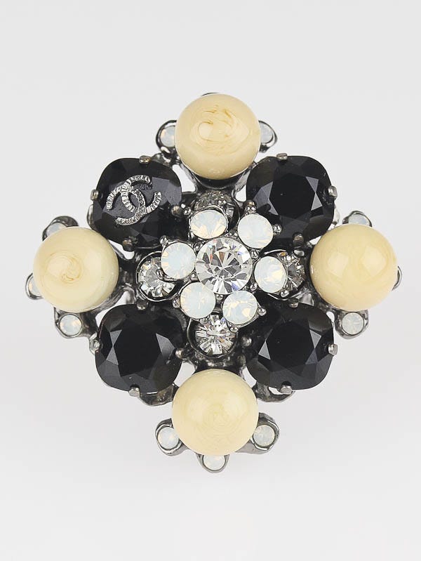 Chanel Black Beaded Cluster CC Logo Cocktail Ring Size 7