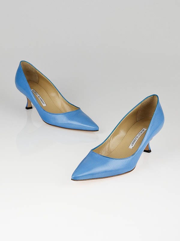 Manolo Blahnik Blue Kitten Heel Froda Pumps Size 8.5/39