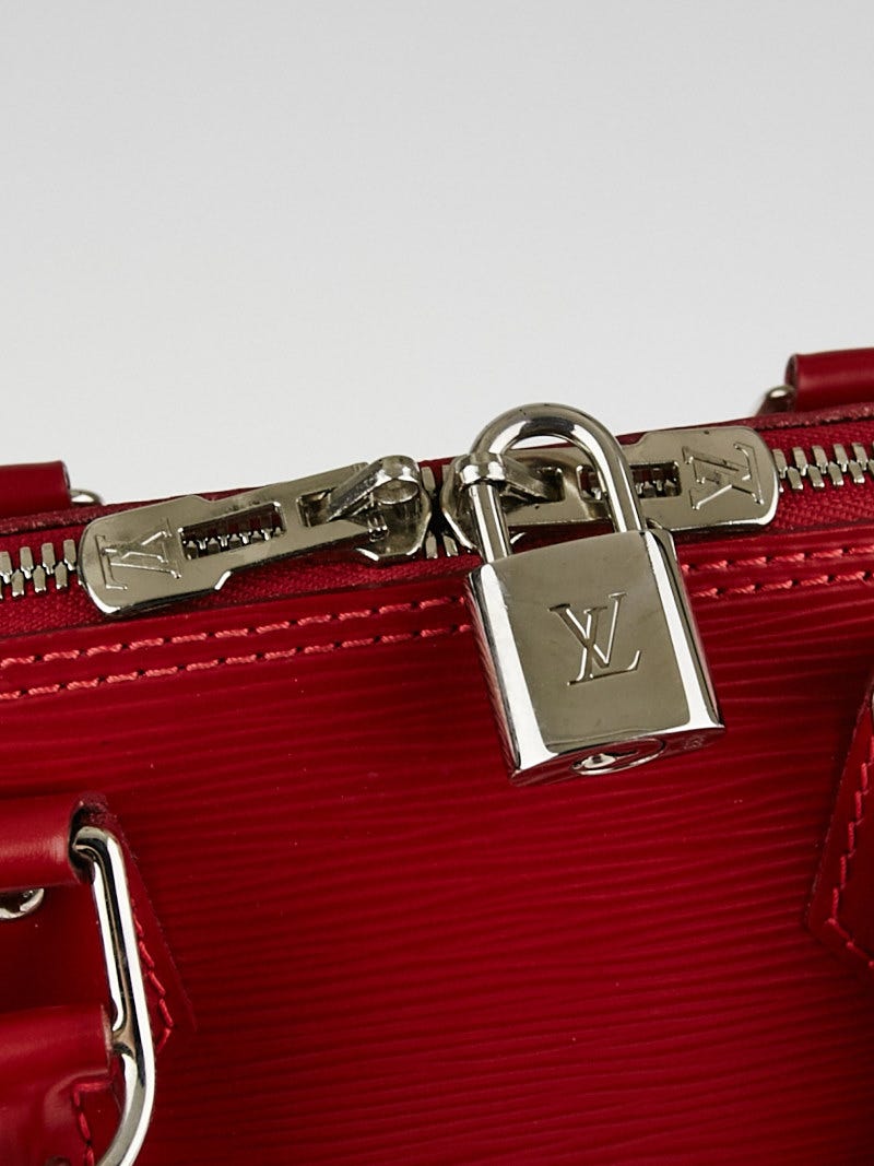 Alma bb leather handbag Louis Vuitton Beige in Leather - 29817490