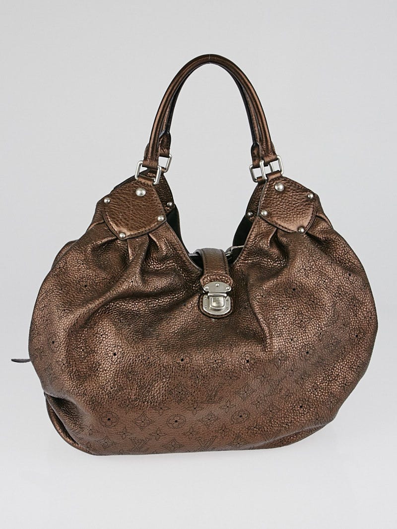 Louis Vuitton’s handbag, Mahina XL Hobo (Black Monogram Leather)