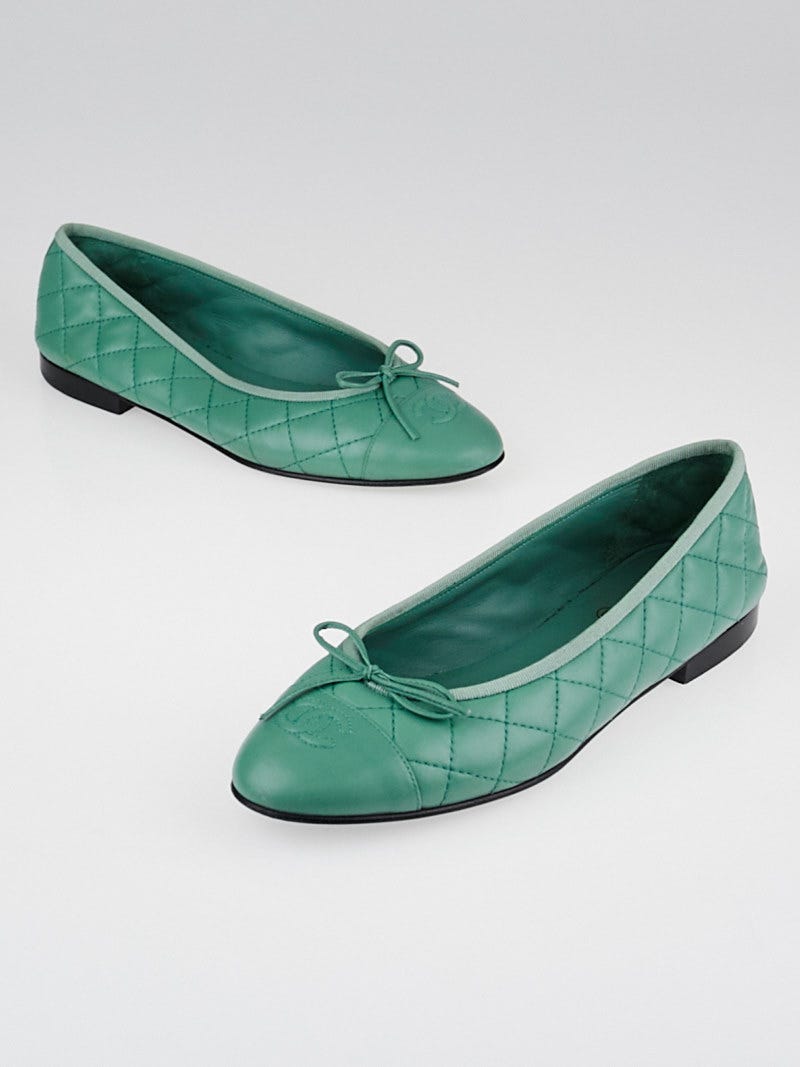 Chanel Green Quilted Leather Ballet Flats Size /39 - Yoogi's Closet