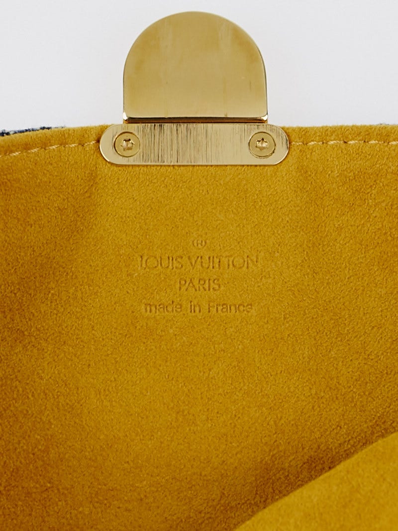 Louis Vuitton 2006 pre-owned Monogram Denim Pochette Plate Foldover Clutch  - Farfetch
