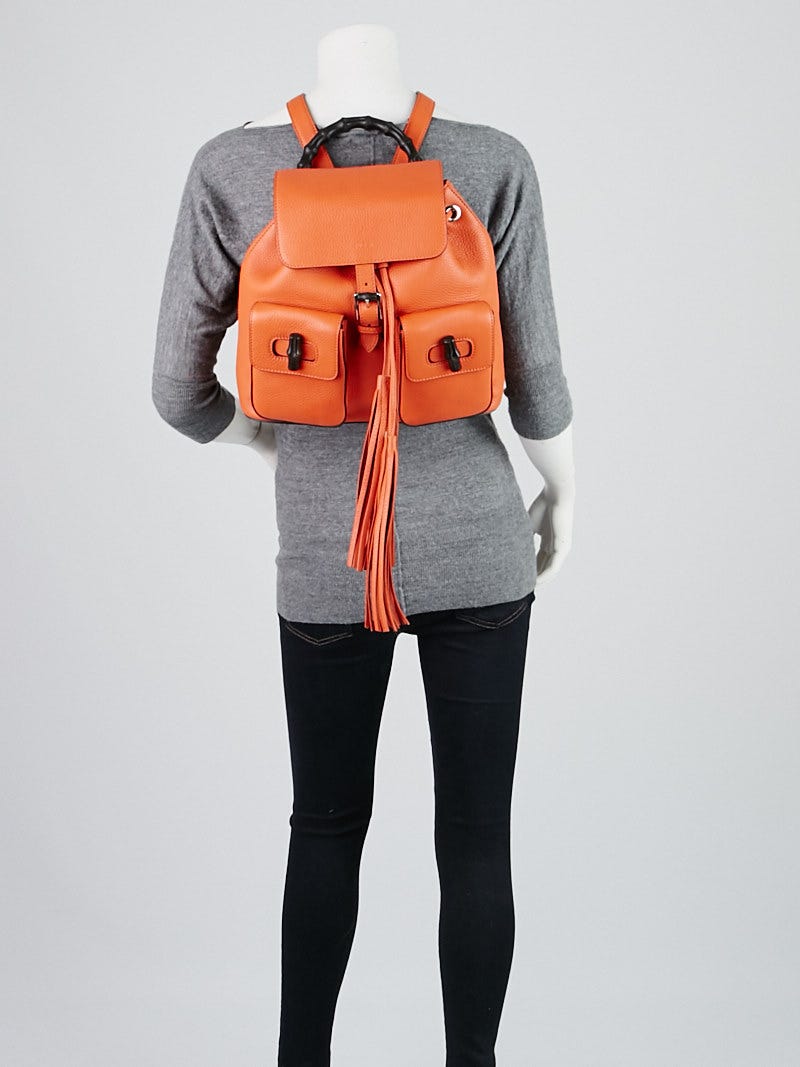 Gucci New Dark Orange Pebbled Leather Bamboo Backpack Bag  display picture 3