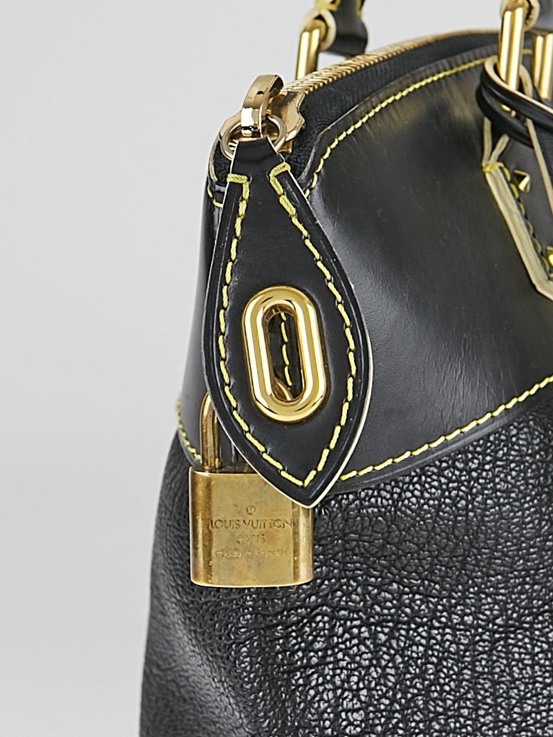 Louis Vuitton Suhali Lockit PM Handbag Black leather. USED ONCE