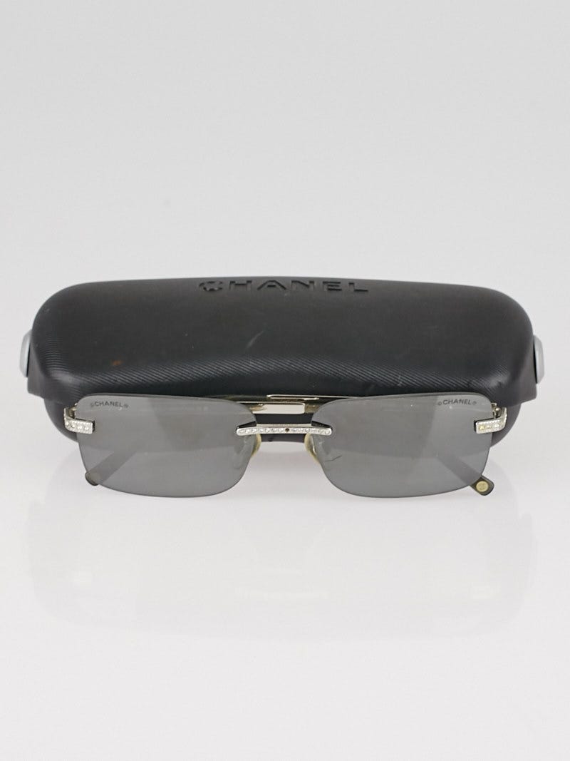 Chanel Silvertone Metal Frame and Tinted Crystal CC  display picture 3