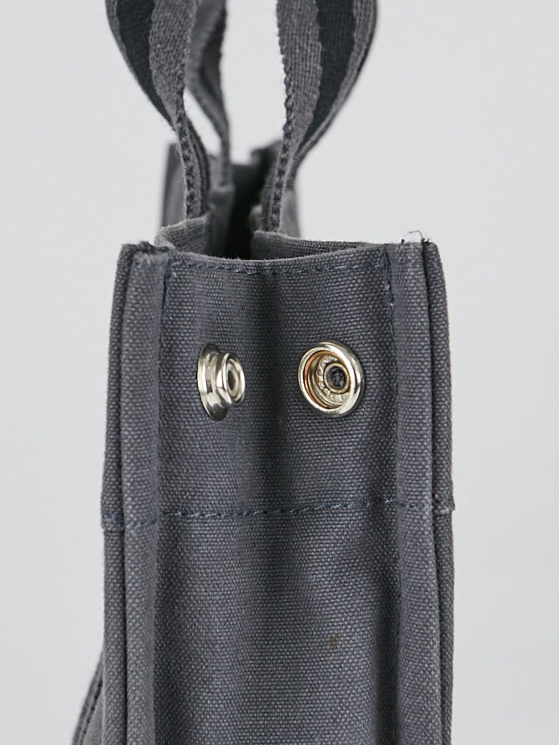 Hermès Toile Fourre-Tout PM - Grey Totes, Handbags - HER550000