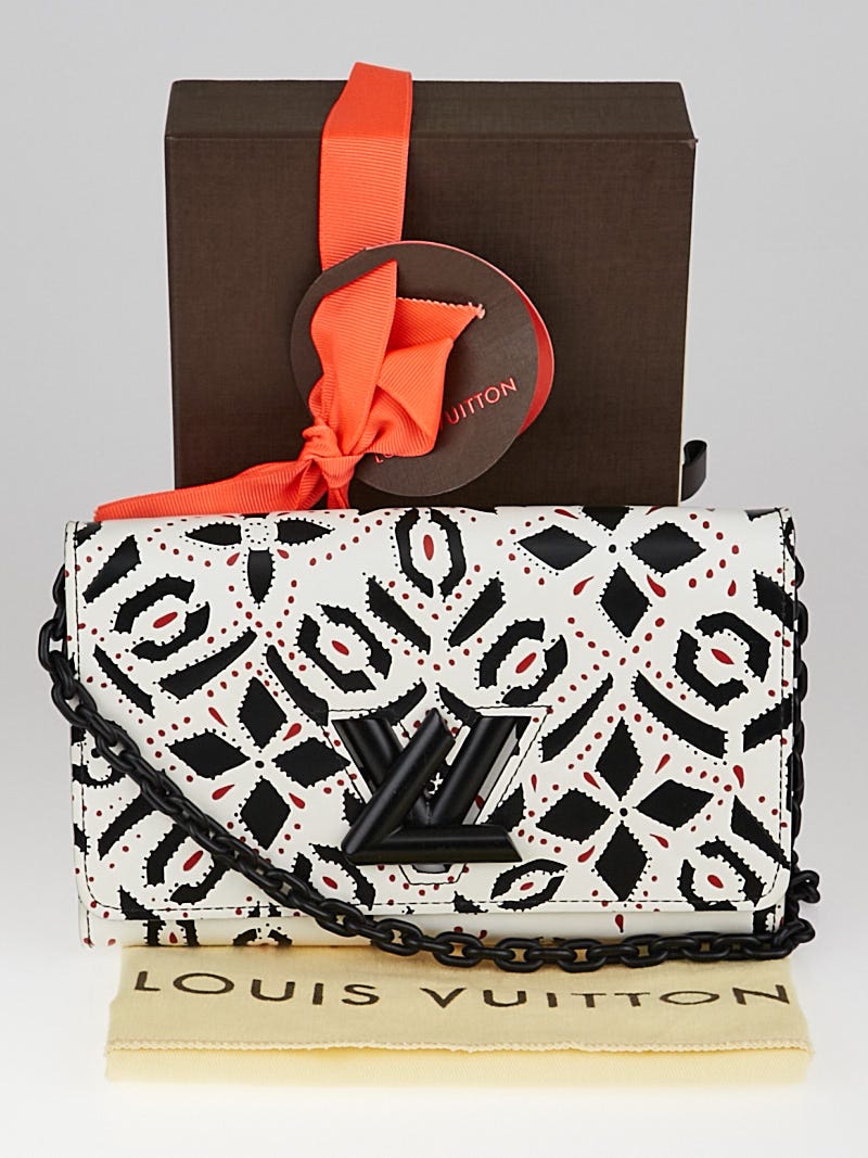Louis Vuitton White/Black Graphic Print Leather Twist Wallet on
