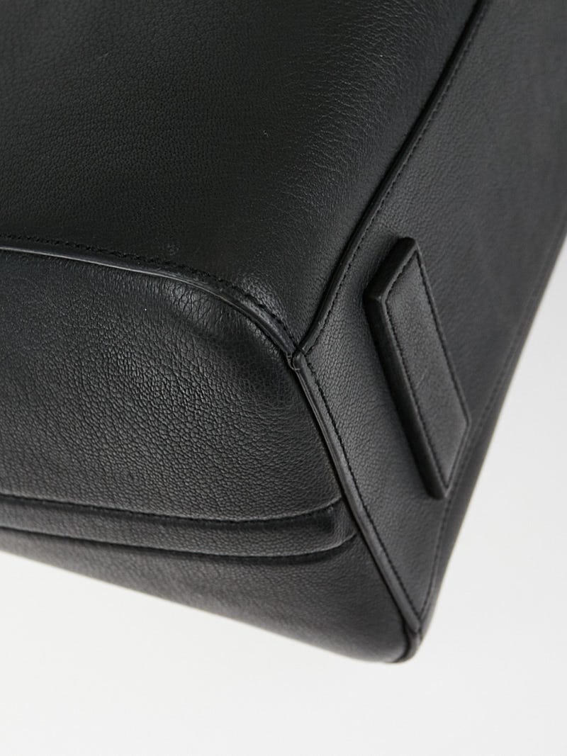Givenchy Black Sugar Goatskin Leather Small Antigona Bag