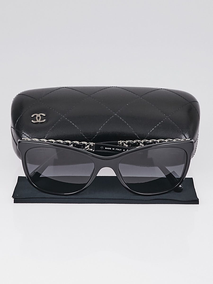 Chanel 5260-Q Sunglasses 57mm Black Polarized Chain Link CC Logo Chic French Chanel Black Acetate Frame Wayfarer Chain CC Sunglasses  main image 4