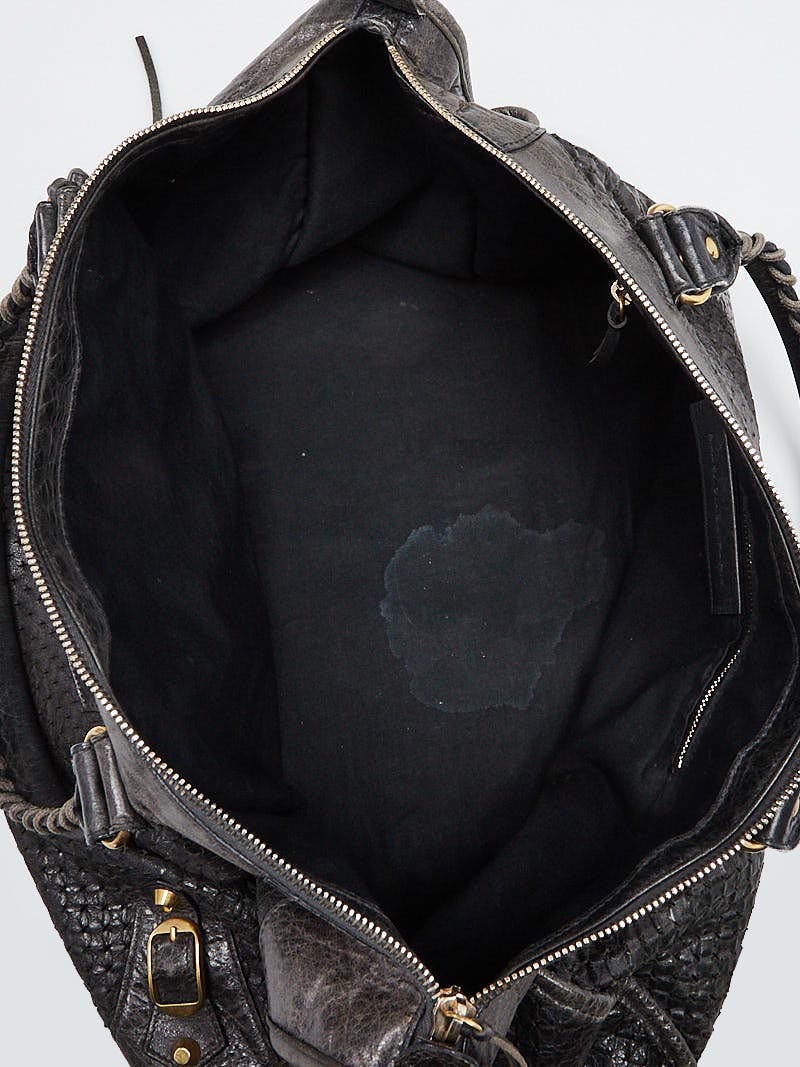BALENCIAGA｜CROSSBAGS (719065 210KR 1404) Men's Le Cagole Crossbody Bag in Black | Balenciaga US