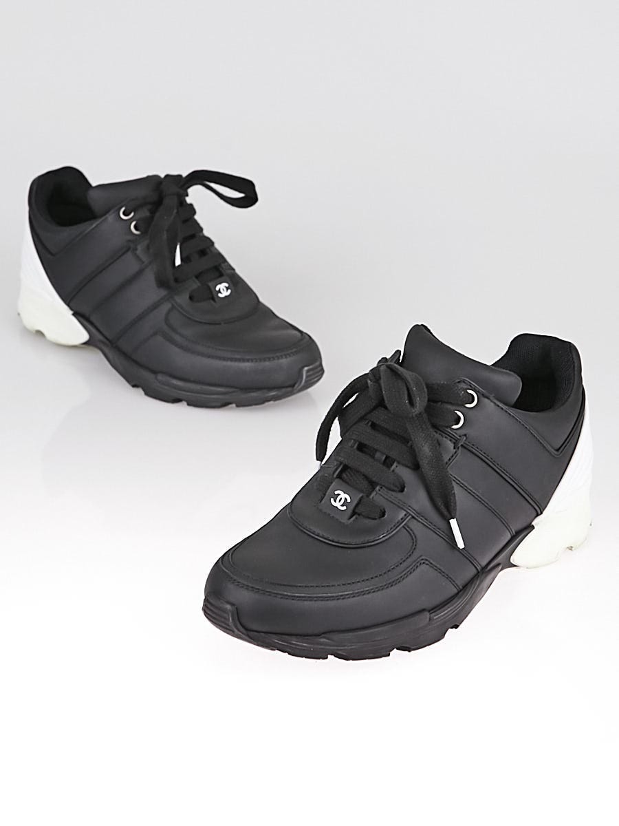 CHANEL 23C CC Logo Sneakers 385 New  Timeless Luxuries