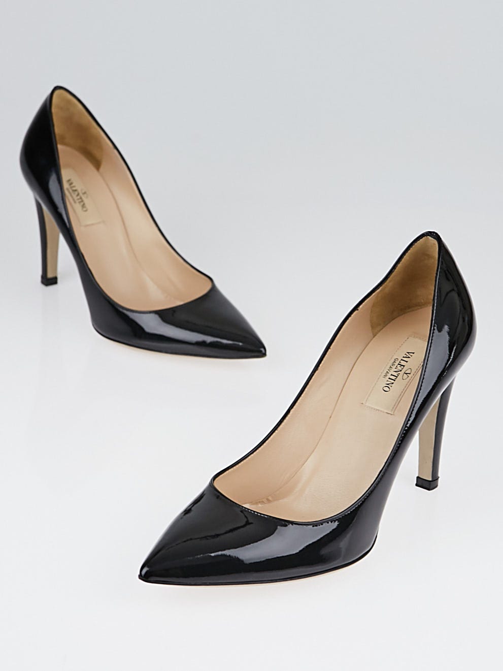 Valentino Black Patent Leather Rockstud Heeled Pumps Size 7/37.5