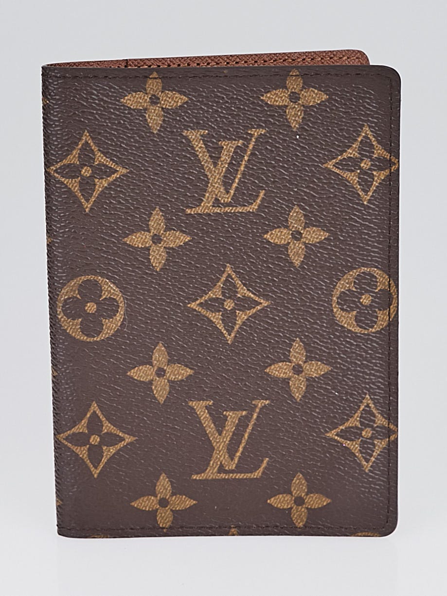 Louis Vuitton Monogram Canvas Passport Cover - Yoogi's Closet