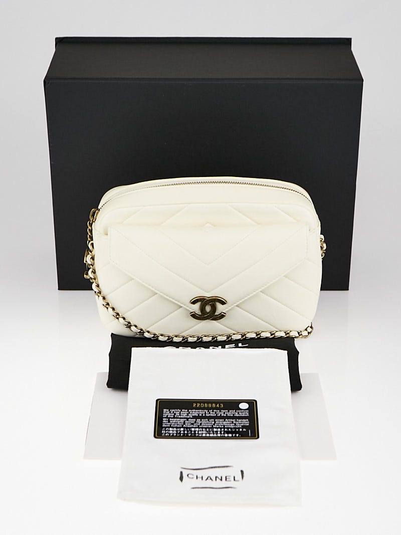 CHANEL ケース PXJEGUK1 ホワイト Chanel White Quilted Leather Herringbone Small Camera Case Bag