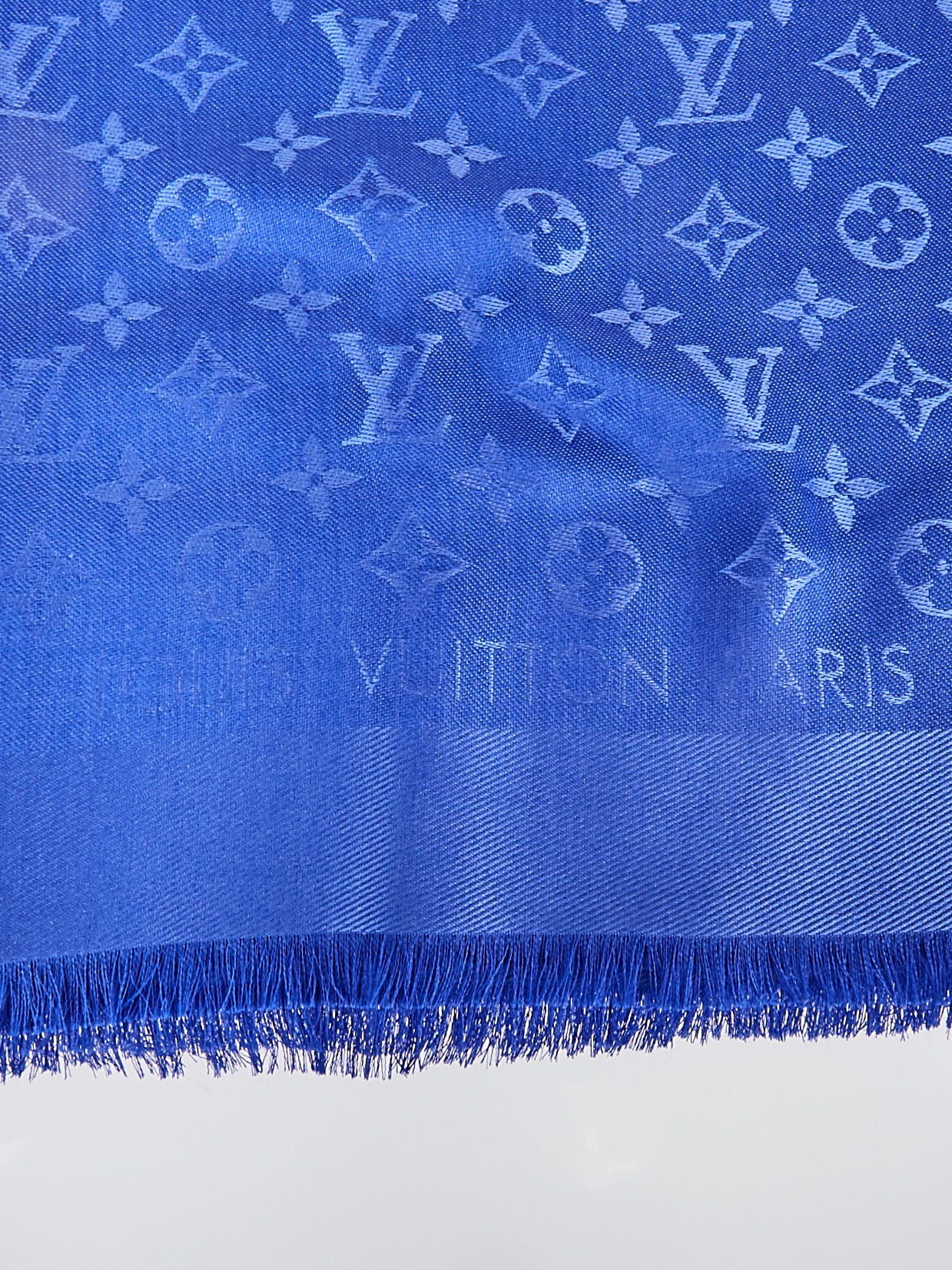 Louis Vuitton Blue Moyen Monogram Silk/Wool Shawl Scarf - Yoogi's Closet