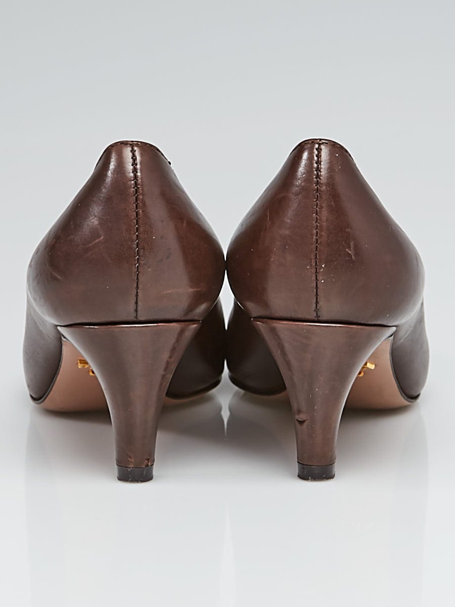Prada Brown Leather Low-Heel Pumps Size 5/35.5 | Yoogi's Closet