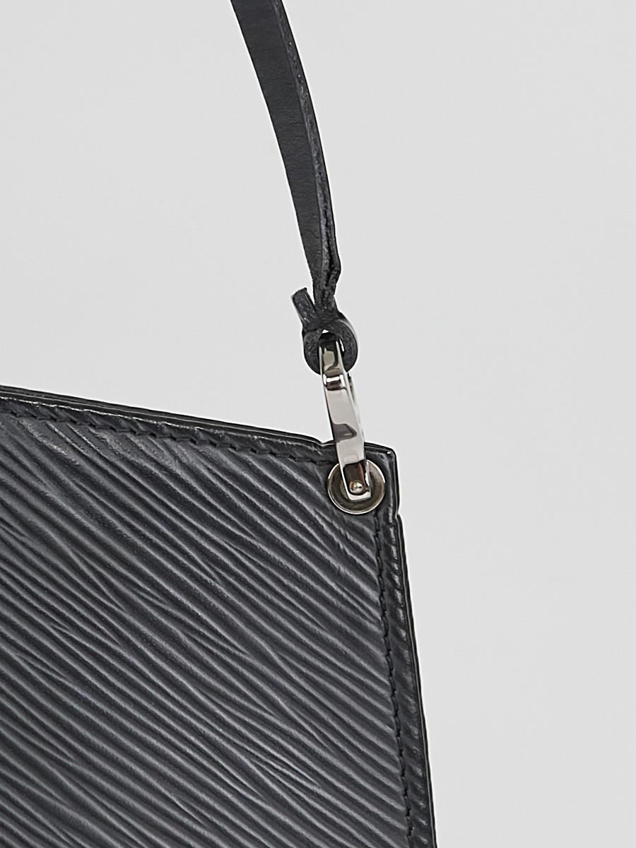 Louis Vuitton Black Epi Demi Lune Pochette Leather ref.789535