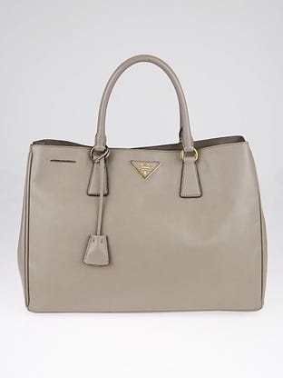 Prada Smeraldo Saffiano Lux Leather Mini Promenade Bag 1BA838 - Yoogi's  Closet