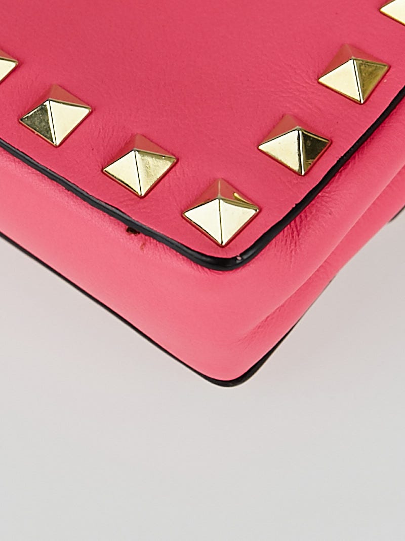 Valentino Pink Rockstud Flap Bracelet Leather Clutch bag Pony-style  calfskin ref.990968 - Joli Closet