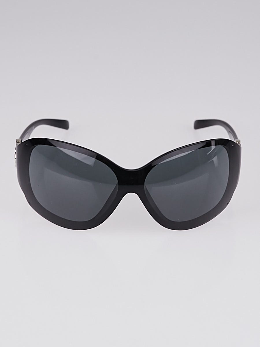 Chanel Black Frame Camellia Flower Sunglasses-6032 | Yoogi's Closet