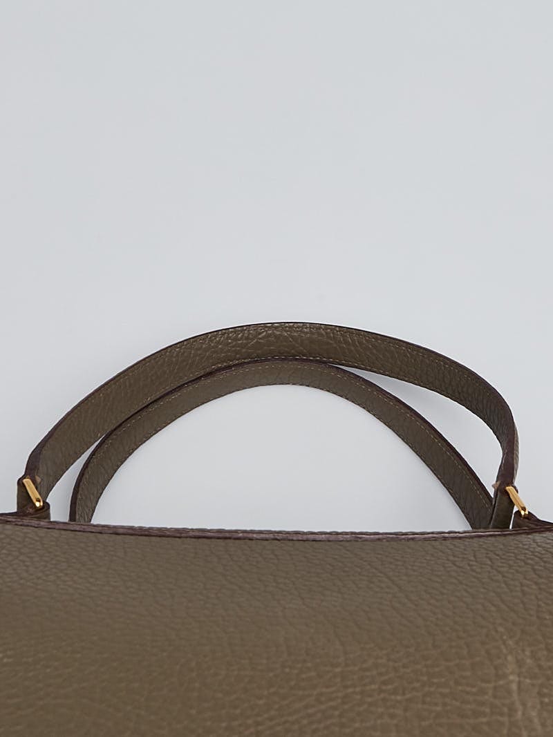 CELINE Ring Bag トープ（グレージュ） Celine Taupe Pebbled Calfskin Leather Small Ring Bag | Yoogi's Closet