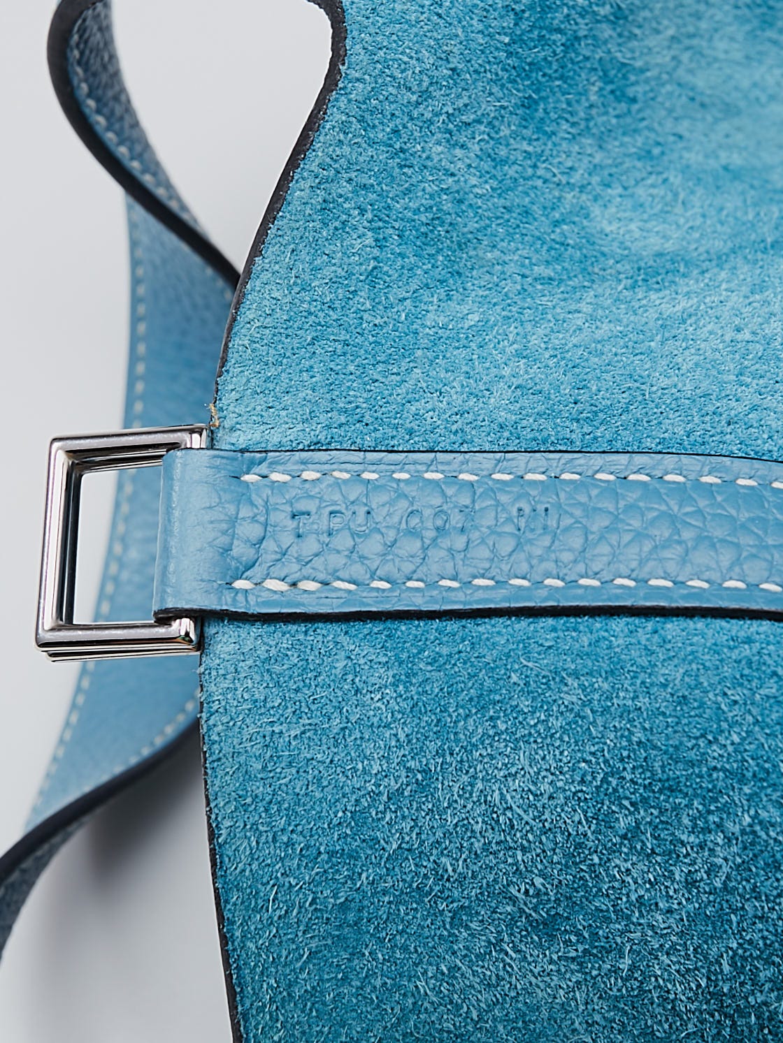 HERMES Blue Jean Clemence leather PICOTIN 22 Bag Palladium For Sale at  1stDibs