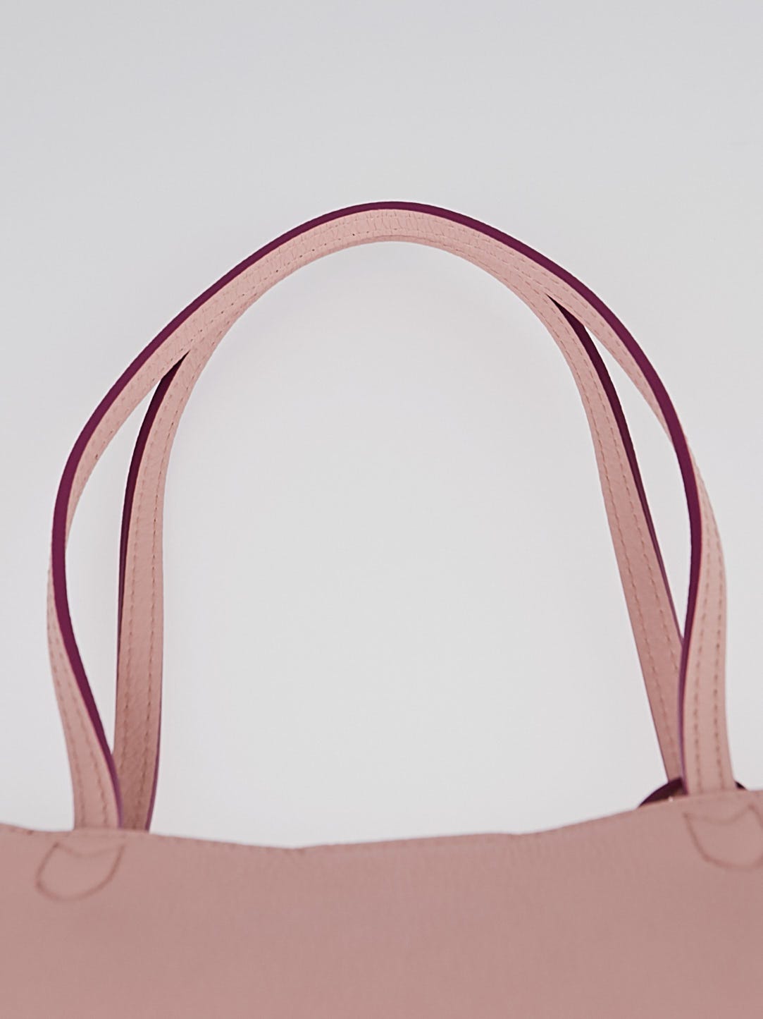 This Louis Vuitton Pink Lockme Cabas Tote is too pretty💗😍 Get it