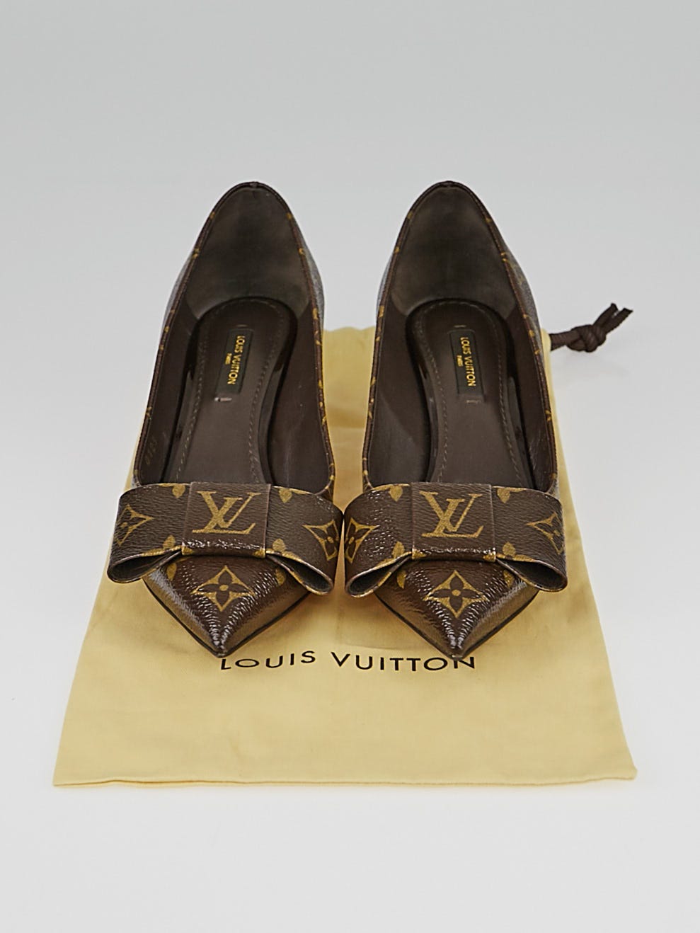 Louis Vuitton Monogram Canvas Louise Bow Pointed Pumps Size 7/37.5 -  Yoogi's Closet