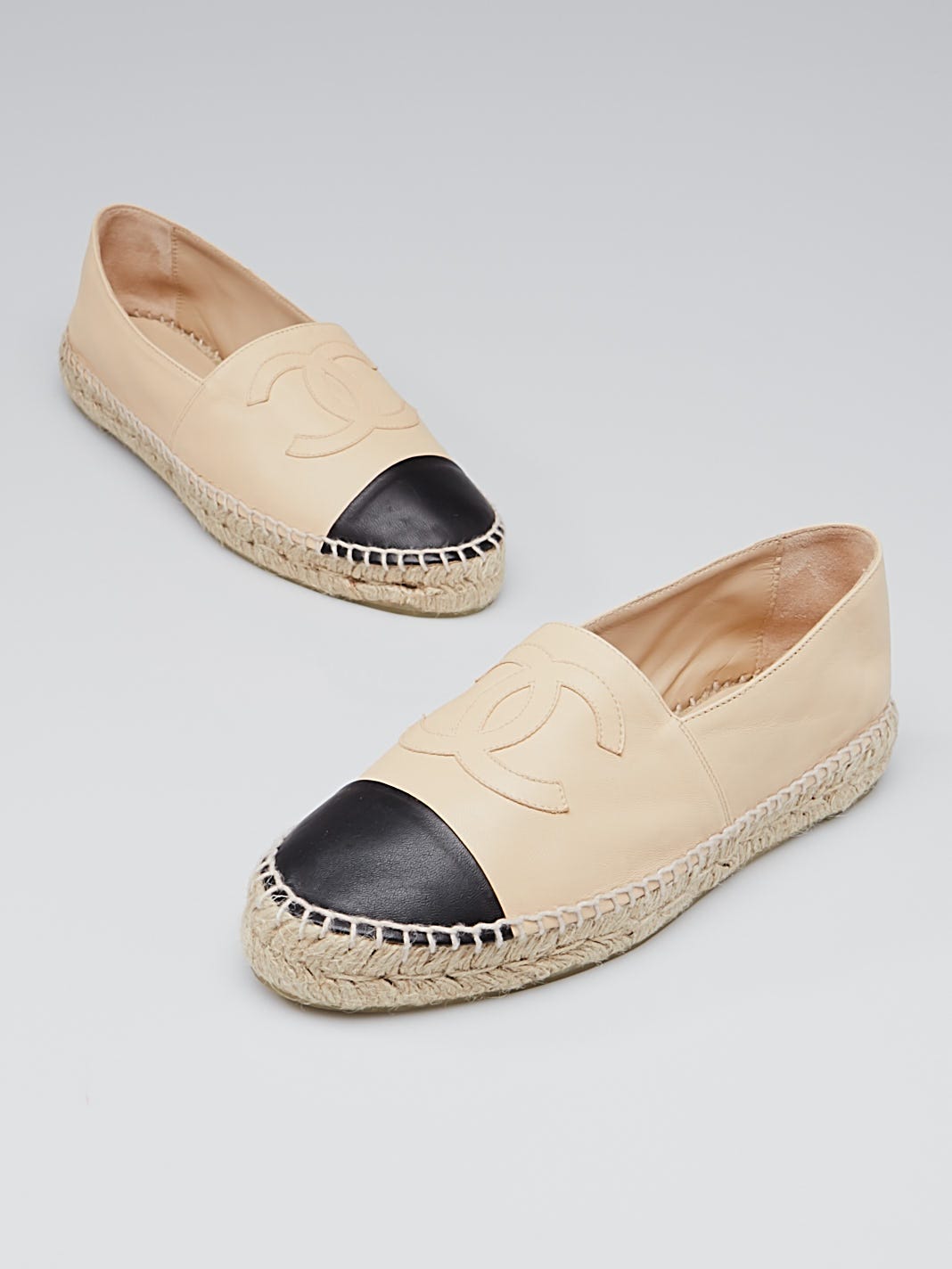 chanel flats beige and black