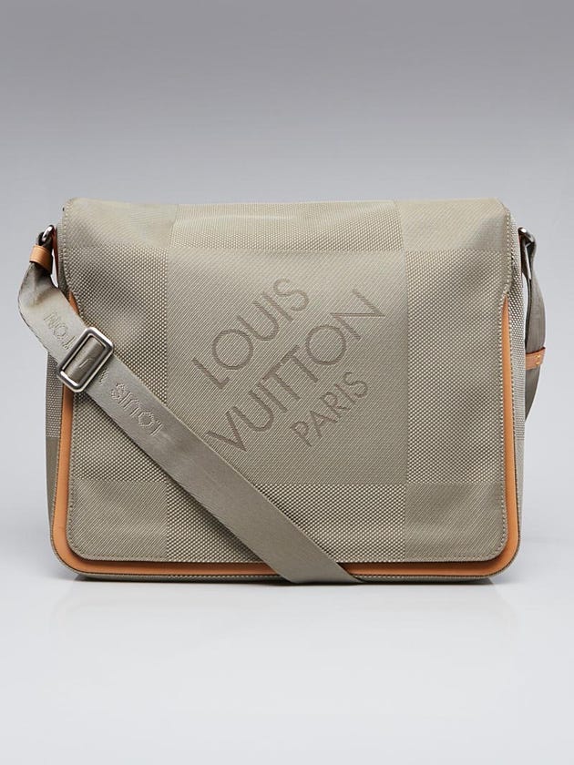 Louis Vuitton Sand Damier Geant Canvas Messenger Bag