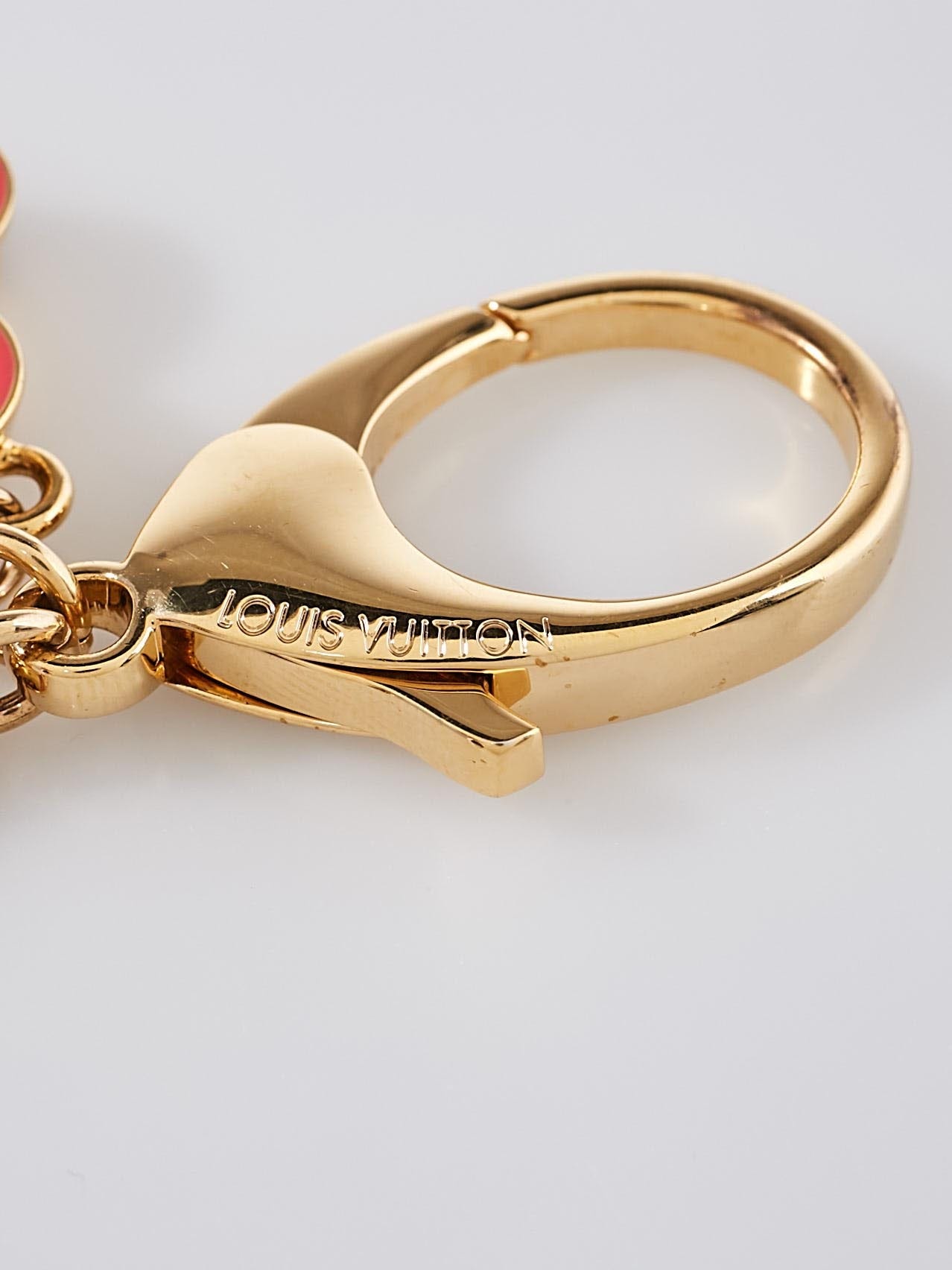 Louis Vuitton White Monogram Flower Key Chain Golden Metal ref