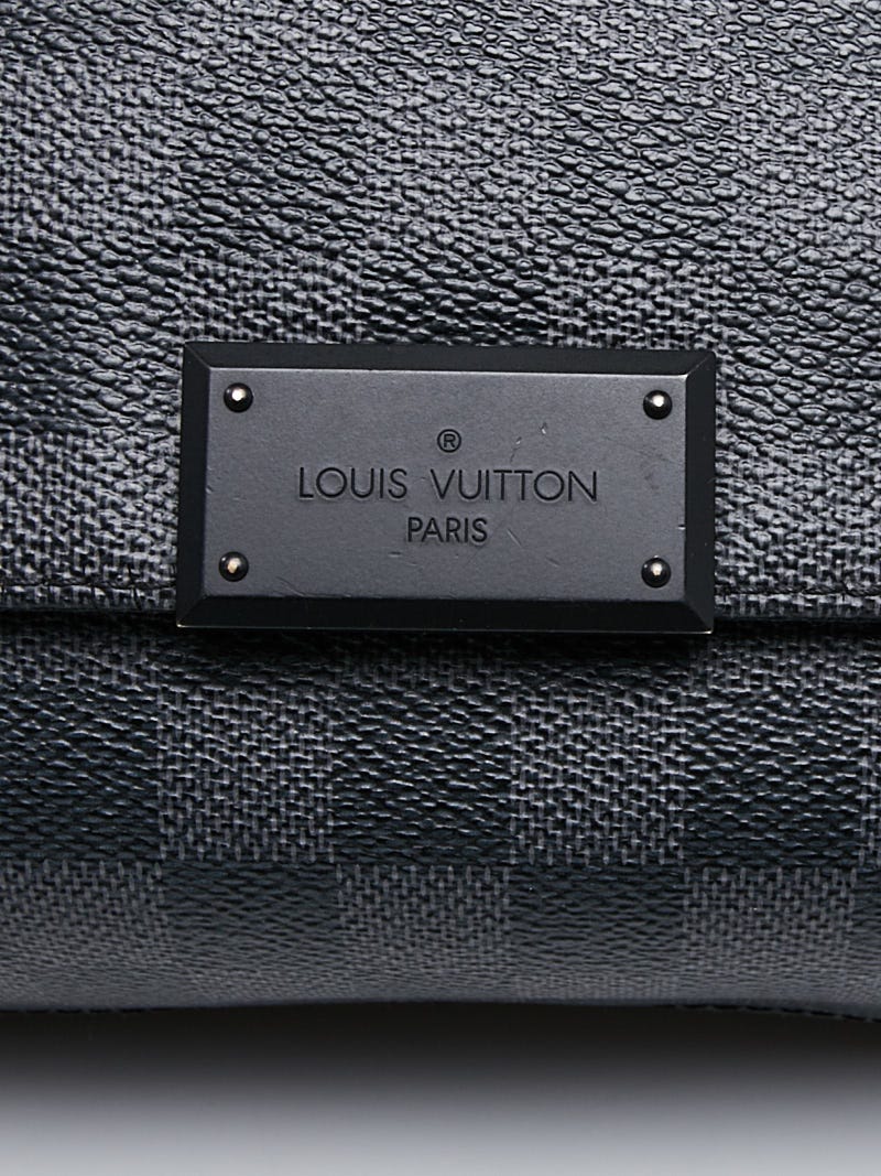Louis Vuitton District PM Damier Graphite