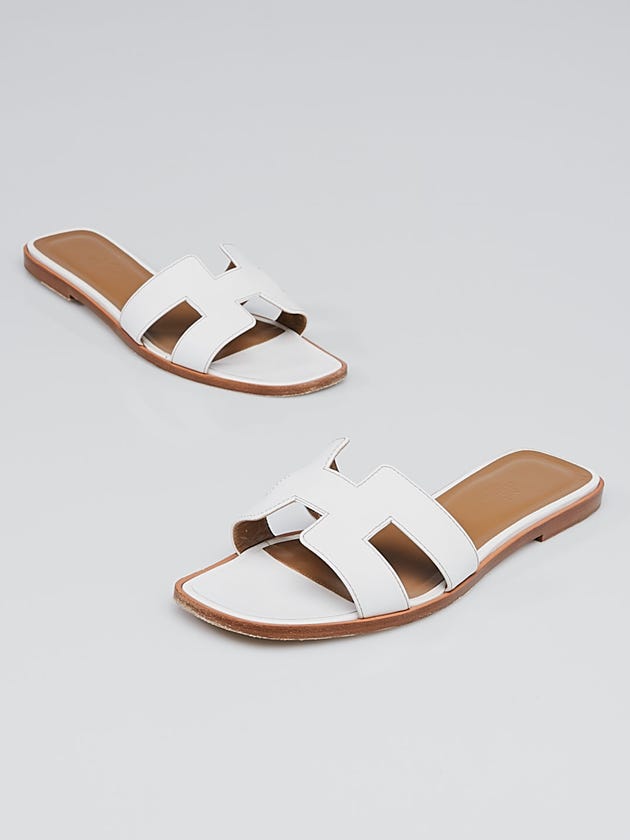 Hermes White Leather Oran Flat Sandals Size 8/38.5