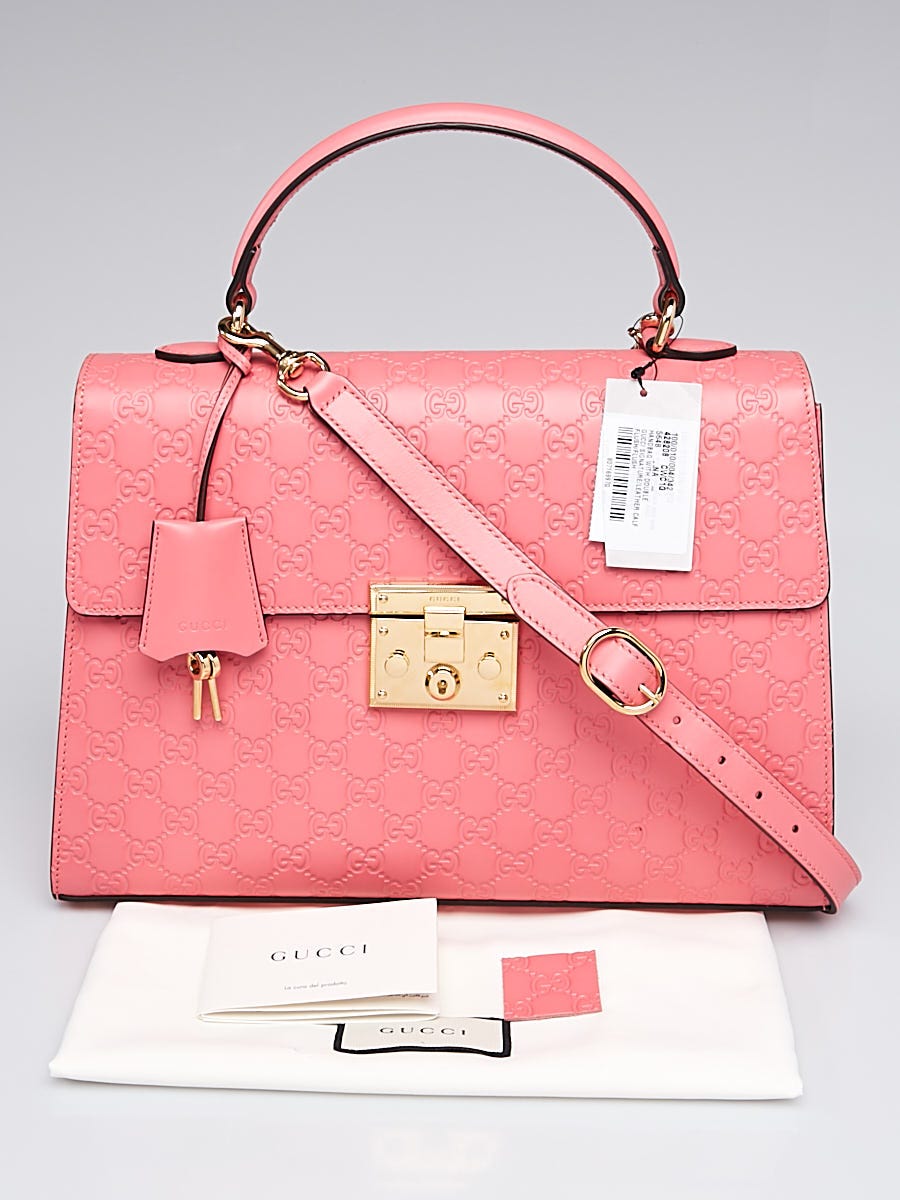 Gucci signature sale top handle bag