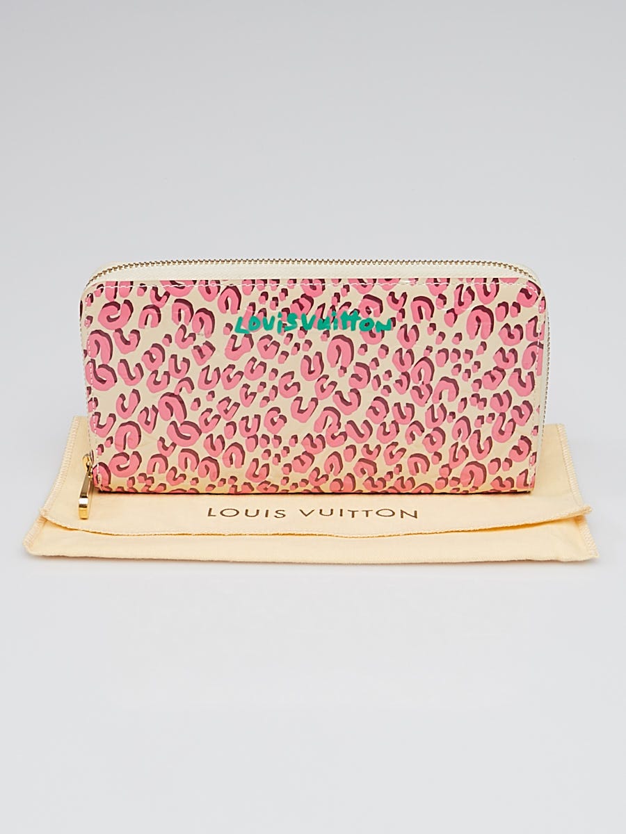 Louis Vuitton ヒョウ柄 レオパード ケース ピンク Louis Vuitton Limited Edition Blanc Corail Monogram Vernis Leopard
