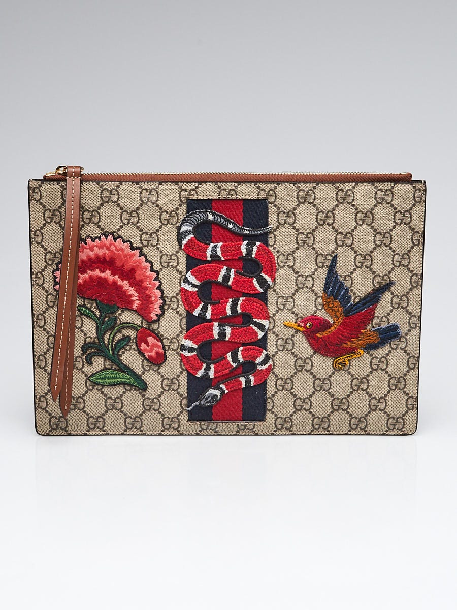 GUCCI King Snake Hummingbird GG Supreme Embroidered Clutch Bag Beige 4