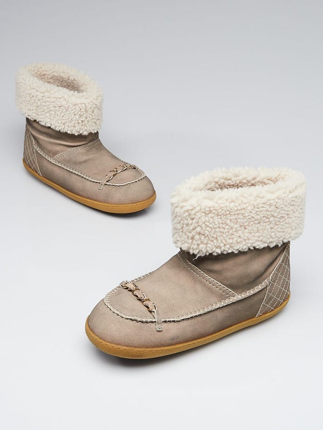 Chanel Grey Suede/Shearling Flat Snow Boots Size 11.5/42